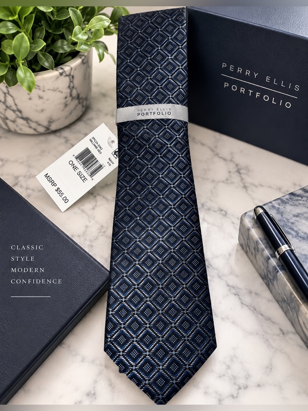 NWT Perry Ellis Portfolio Men’s Geometric Diamond Pattern Tie – Navy Blue